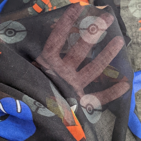 Loungefly Pokemon Scarf - Picture 4 of 4